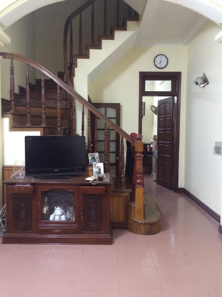 Bán nhà đẹp ngõ ô tô tránh nhau, ngõ 379 Đội Cấn, Ba Đình, 4 tầng 60 m2 .