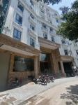 Bán tòa khách sạn 90 phòng VIP nhất phố Duy Tân Dt 610m2, Mt 22m. GIÁ 200 Tỷ