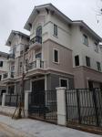 Bán sỉ 3 căn biệt thự song lập tại khu đô thị Ceta Vsip Từ Sơn, Bắc Ninh.\n135 m2, xây 3 tầng, 4