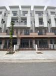 Bán shophouse 4 tầng chân đế chung cư giá rẻ bằng 1/3 thị trường