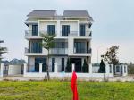 Bán biệt thự Riverside nằm ngay cổng chính vào khu đối diện công viên
