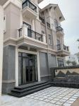 Bán biệt Thự giá rẻ, vị trí đắc địa , căn góc vườn hoa thoáng mát.