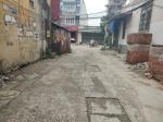 Sốc sốc sốc  vị trí đắc địa . giao thông thuận tiện . ô tô đánh võng