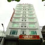 Bán khách sạn 3 sao đường Nguyễn Trãi, Phường Bến Thành, Quận 1, 12m x 20m , Hầm 9 Lầu st