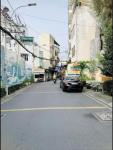 Bán nhà HXT tránh đường Trường Chinh, Tân Bình 50m, 3 Tầng giá tốt