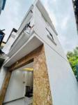 Bán nhà 5 Tầng mới ngõ Nguyễn Khang, Cầu Giấy. Giá 4,7 tỷ 40m2 Mặt Tiền 5m Lô Góc, Gần Phố.