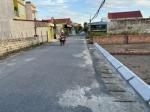 bán đất chính chủ ngay  mặt đường nhựa rộng 8m, nằm sát chợ kinh doanh buôn bán sầm uất.